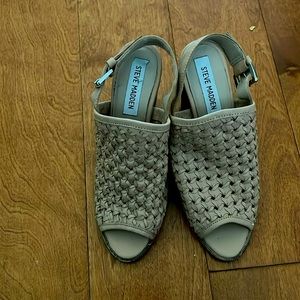 Steve Madden heels tan used excellent condition maybe once